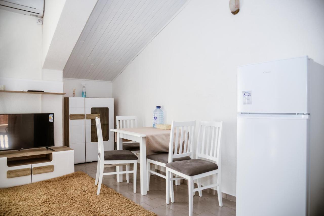 Iker Apartments Tivat Exterior photo