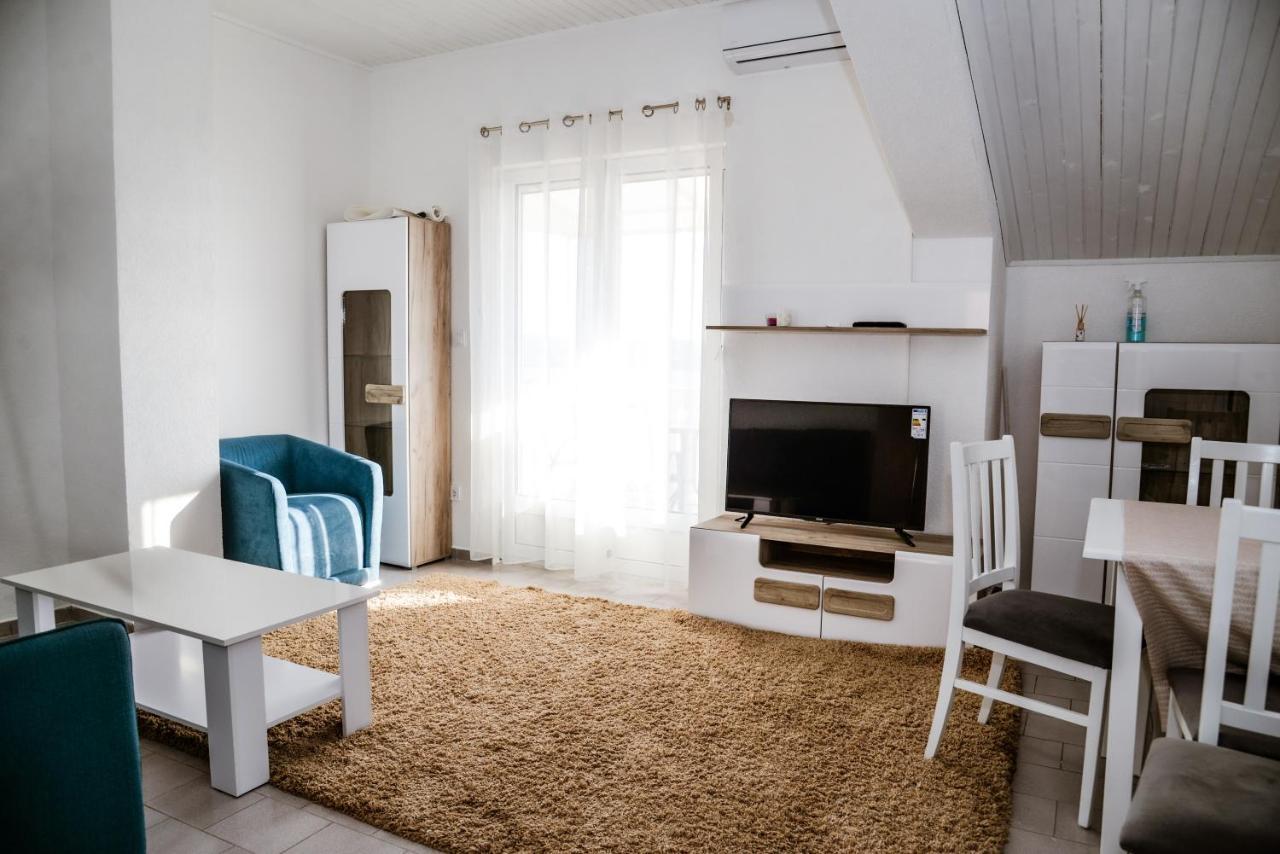 Iker Apartments Tivat Exterior photo