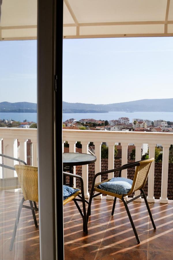 Iker Apartments Tivat Exterior photo